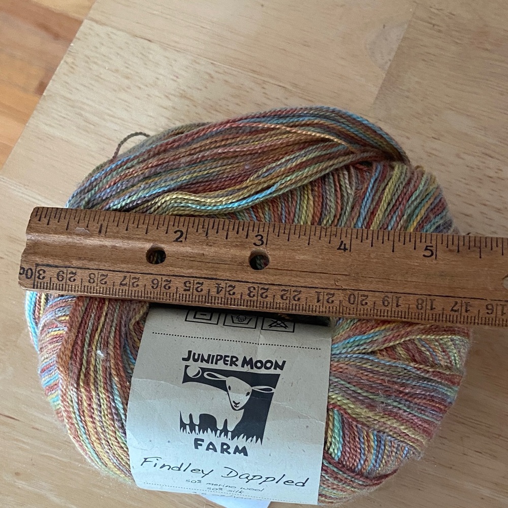 JUNIPER MOON FARM Findley Dappled - Aurora Merino/silk - Picture 5 of 8